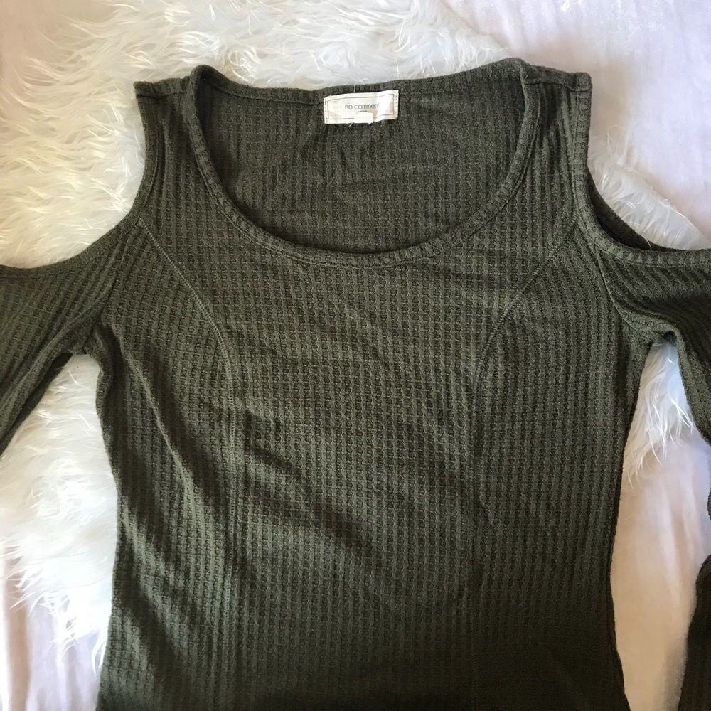 ⚜️No Comment Top⚜️6 For $25 - Picture 4 of 6